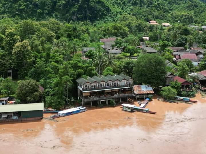 Lattanavongsa Guesthouse And Bungalows Muang Ngoi المظهر الخارجي الصورة