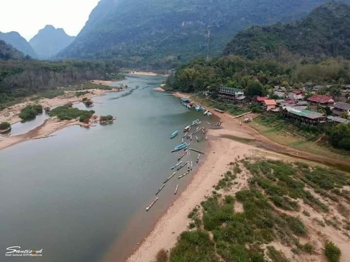 Lattanavongsa Guesthouse And Bungalows Muang Ngoi المظهر الخارجي الصورة