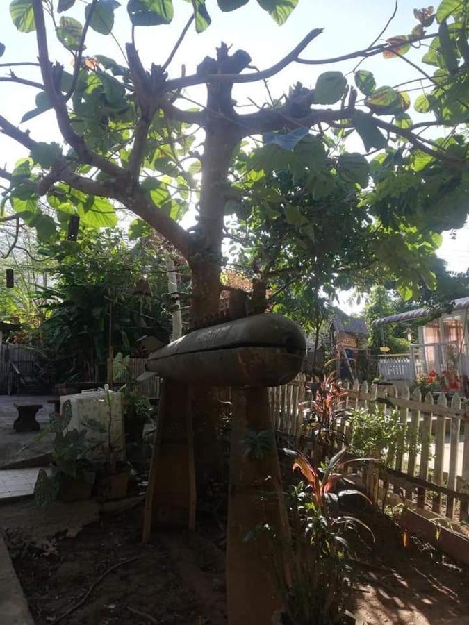 Lattanavongsa Guesthouse And Bungalows Muang Ngoi المظهر الخارجي الصورة