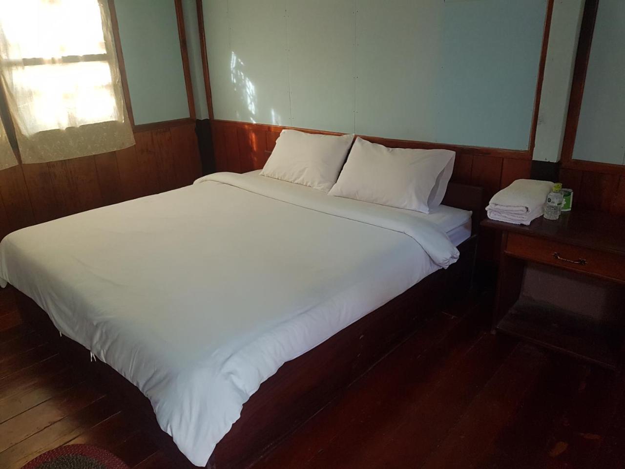 Lattanavongsa Guesthouse And Bungalows Muang Ngoi المظهر الخارجي الصورة
