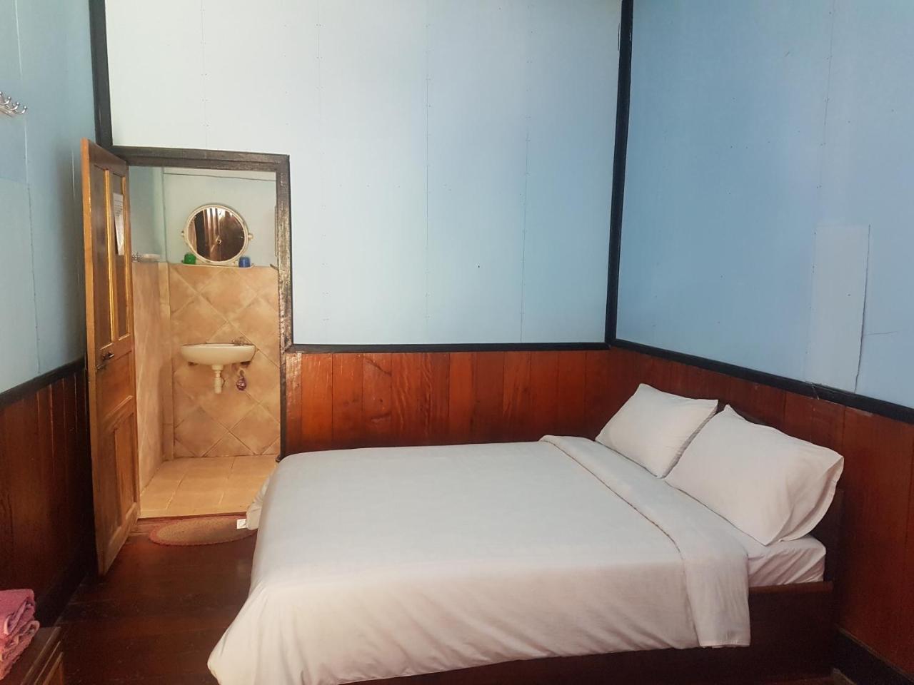 Lattanavongsa Guesthouse And Bungalows Muang Ngoi المظهر الخارجي الصورة