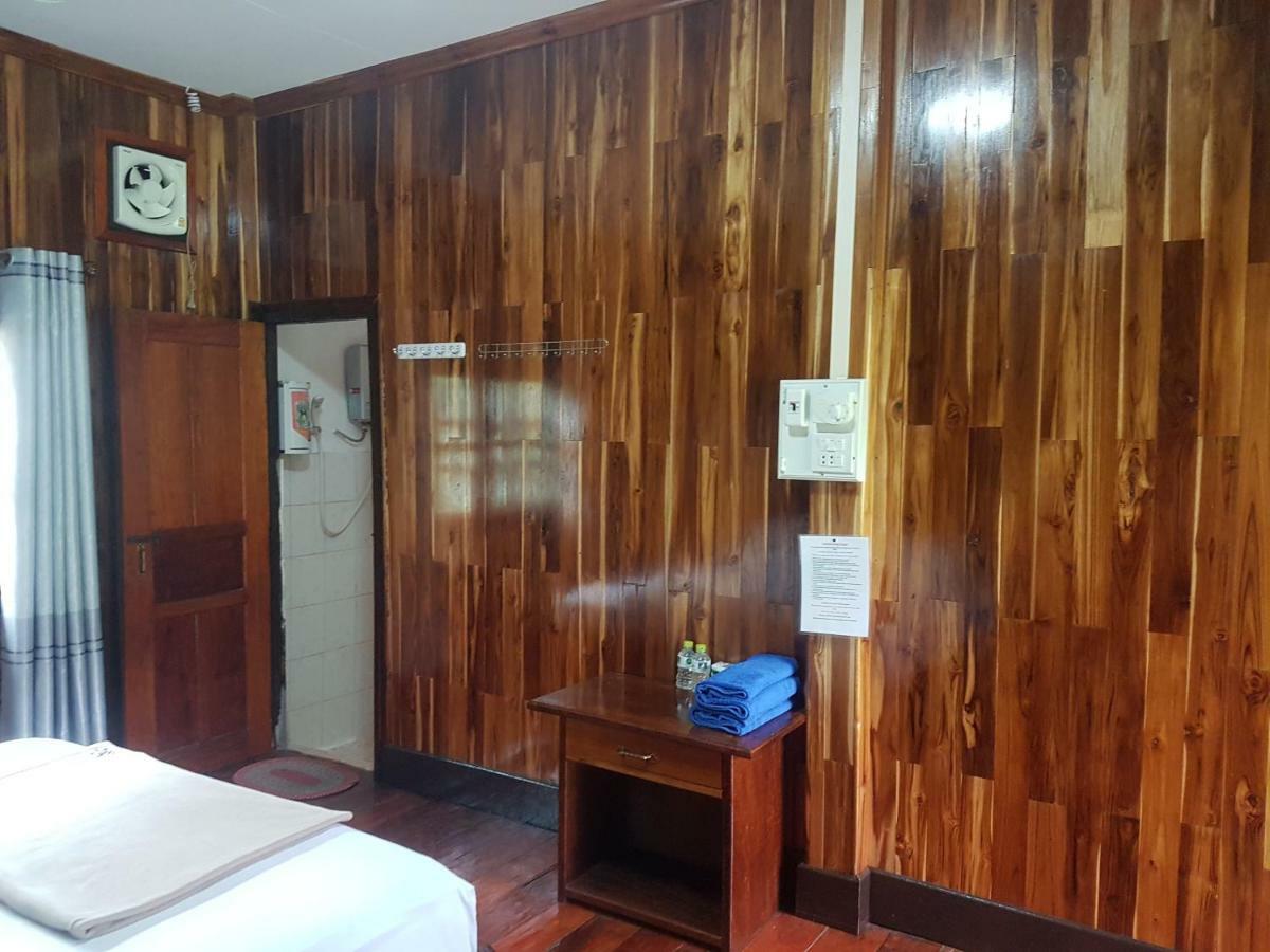 Lattanavongsa Guesthouse And Bungalows Muang Ngoi المظهر الخارجي الصورة