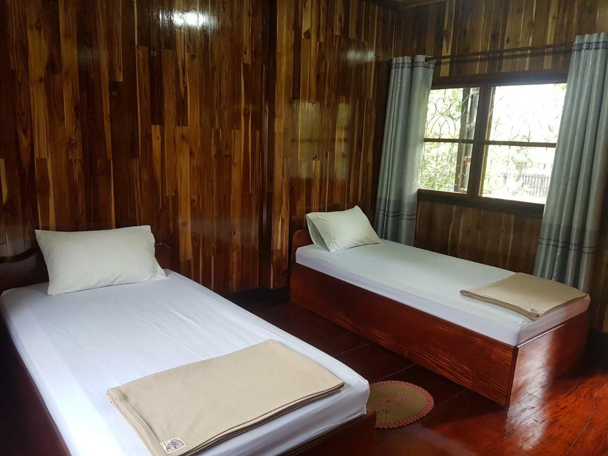 Lattanavongsa Guesthouse And Bungalows Muang Ngoi المظهر الخارجي الصورة