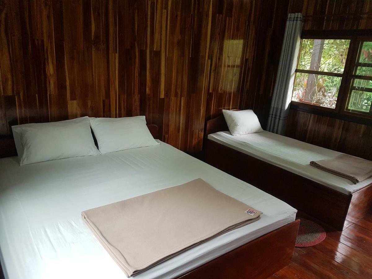 Lattanavongsa Guesthouse And Bungalows Muang Ngoi المظهر الخارجي الصورة