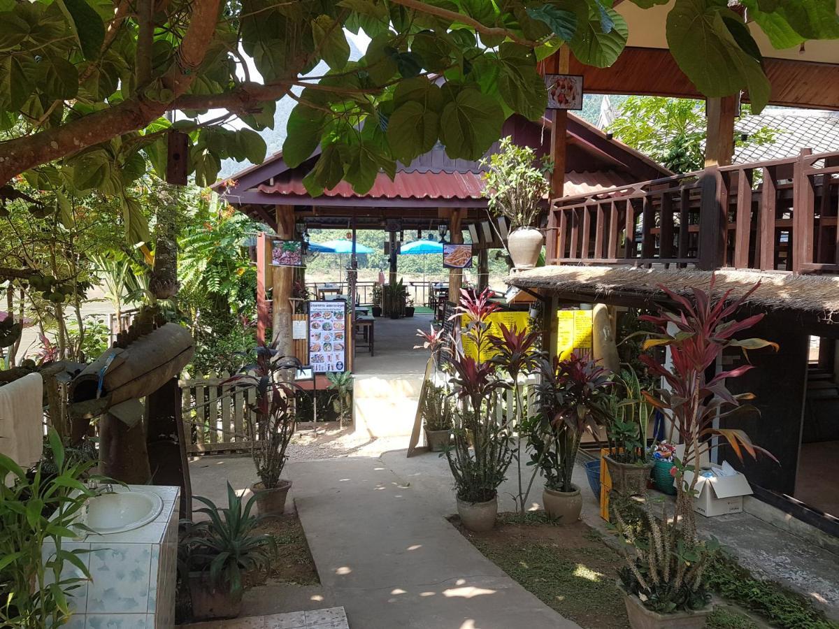 Lattanavongsa Guesthouse And Bungalows Muang Ngoi المظهر الخارجي الصورة